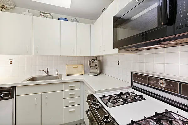 Rented by (Legacy) Elegran | media 14