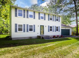 22133 Meridian Rd, Grosse Ile, MI 48138