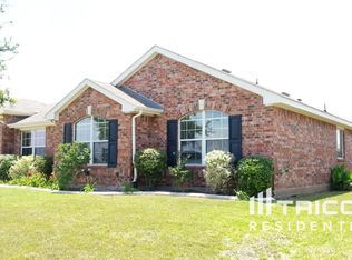 1625 Ambercrest Dr, Lancaster, TX 75146