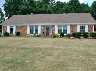 680 Sun Meadows Dr, Kernersville, NC 27284