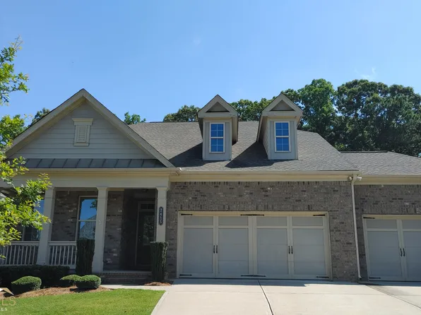 2415 Crimson Downs Dr, Cumming, GA 30040
