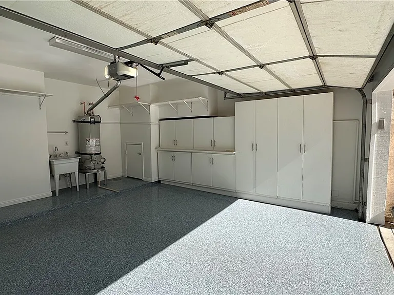 5268 Island Chain Rd — Photo 3