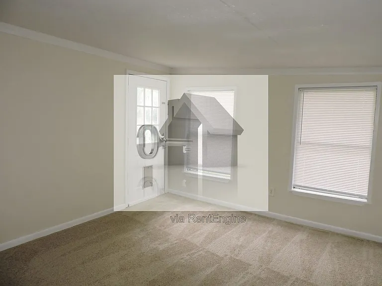 7823 Dartmoor Dr — Photo 8