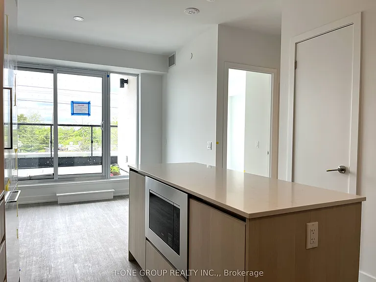 8188 Yonge St #317 — Photo 4