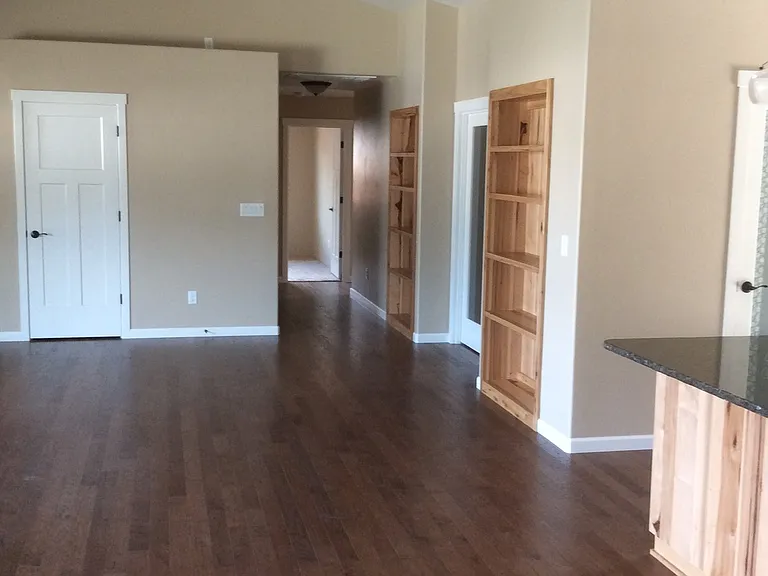 185 SE Briggs Way — Photo 15