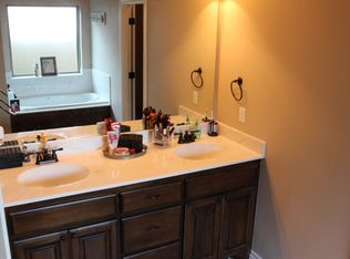 11220 NW 106th St, Yukon, OK 73099