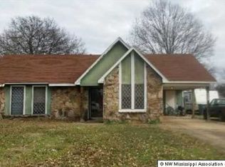 8282 Hackberry Dr, Southaven, MS 38671