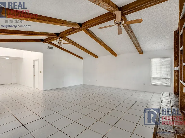 1370 Palmwood Dr — Photo 15