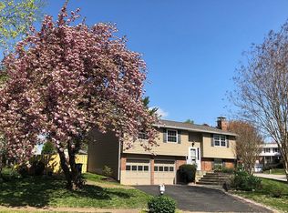 6130 Covered Bridge Rd, Burke, VA 22015