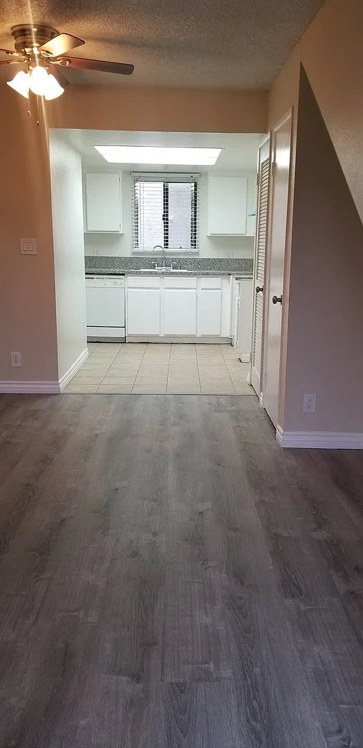 Ally's Flower Apartments LLC — Photo 3