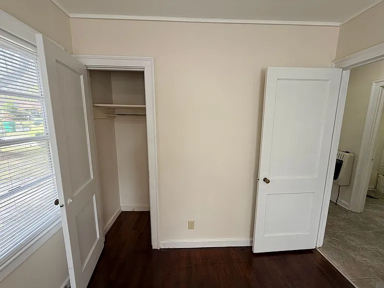 1701 N Troup St — Photo 15