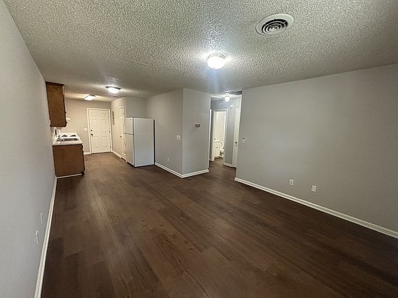 2nd image of 155 N Franklin Dr #11