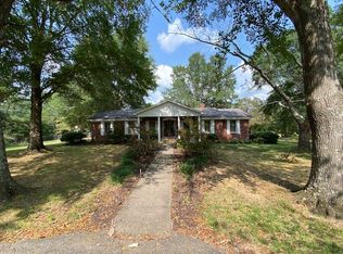 1555 Middleton Loop, Bolivar, TN 38008