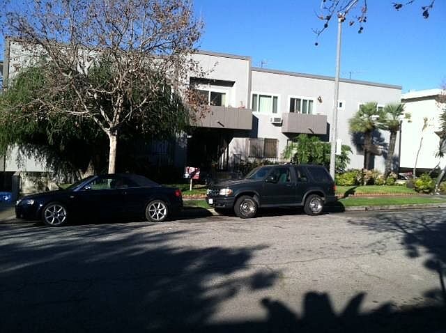 Exterior of 105 S. Hayworth Ave.