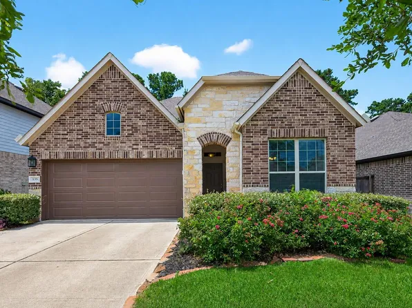135 Winged Elm Ct, Willis, TX 77318