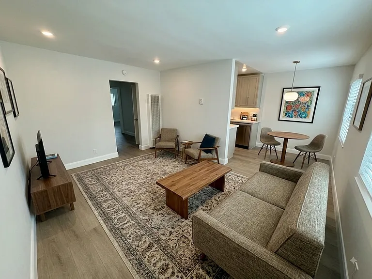 3658 S Centinela Ave #5 — Photo 4