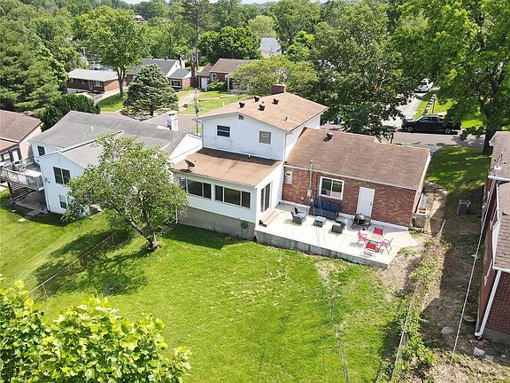 2nd image of 9215 Alpine Dr