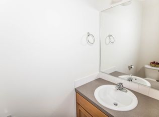 221 NE 158th Pl, Portland, OR 97230