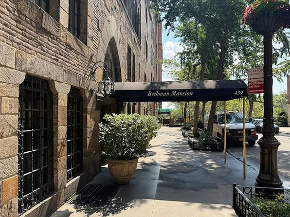439 E 51st St #7B, New York, NY 10022