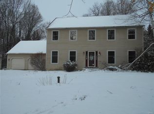 108 Coachmans Whip, Baldwinsville, NY 13027