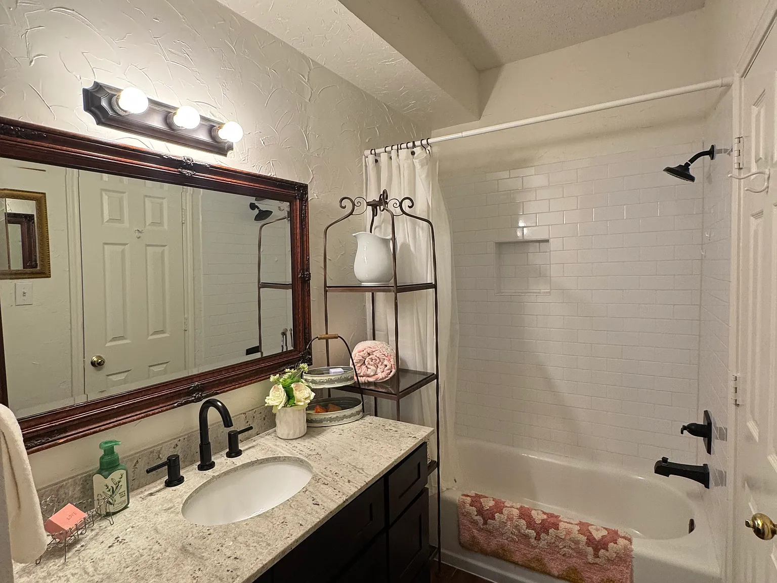 1 bed, 812 sqft, $2,500 — Photo 4