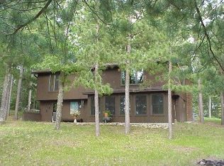 N7093 E Lake Crest Dr, Shawano, WI 54166