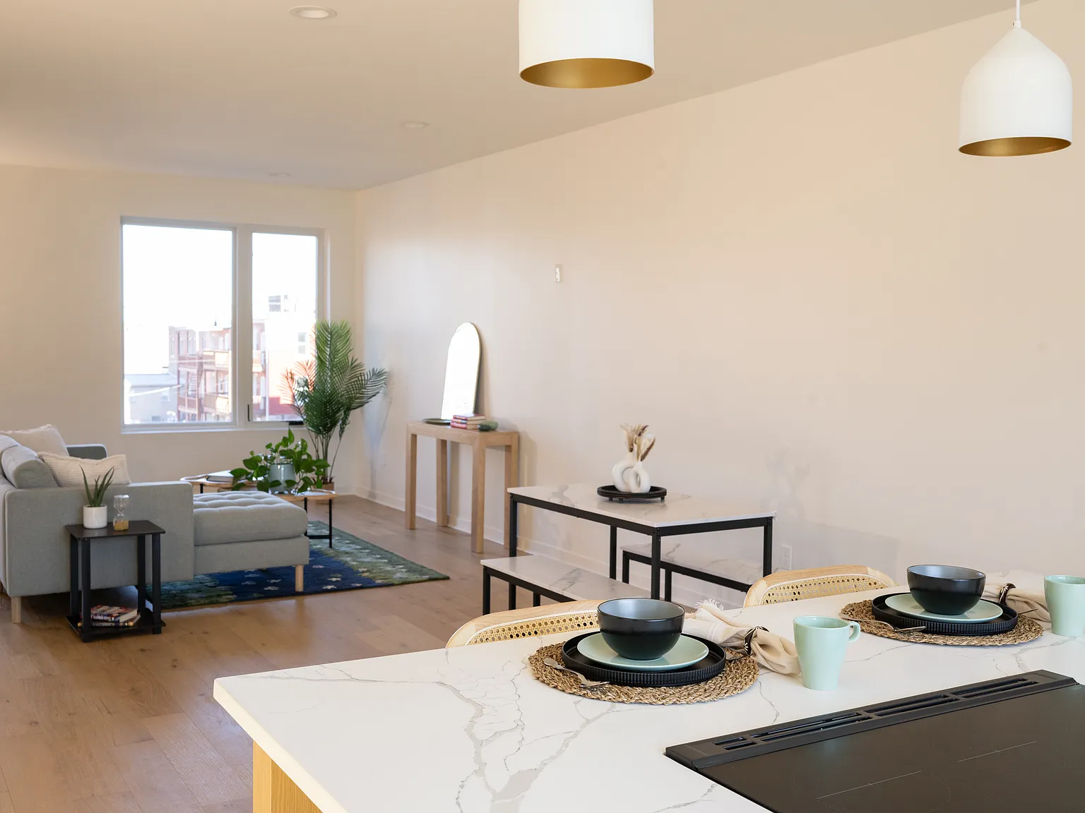 3 bed, 1900 sqft, $3,500 — Photo 4