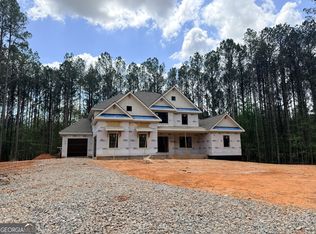 615 Shepherds Xing, Oxford, GA