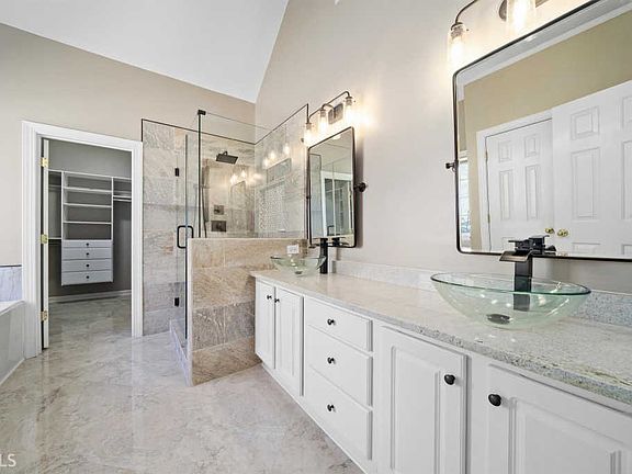 5th image of 1224 Twin Ponds Ct