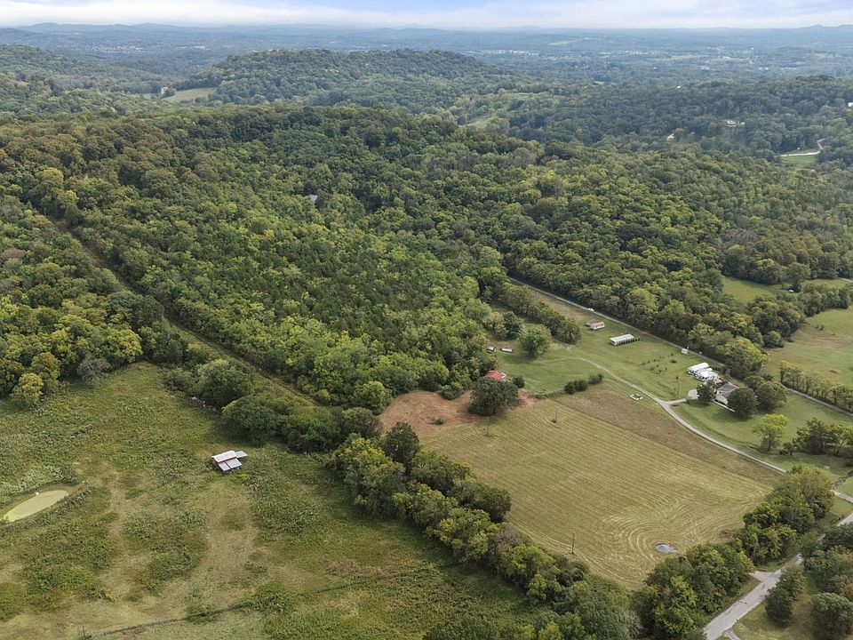 4th image of 1746 Molly Hollow Rd