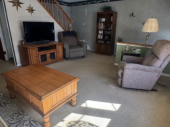 5th image of 3537 Carey Rd