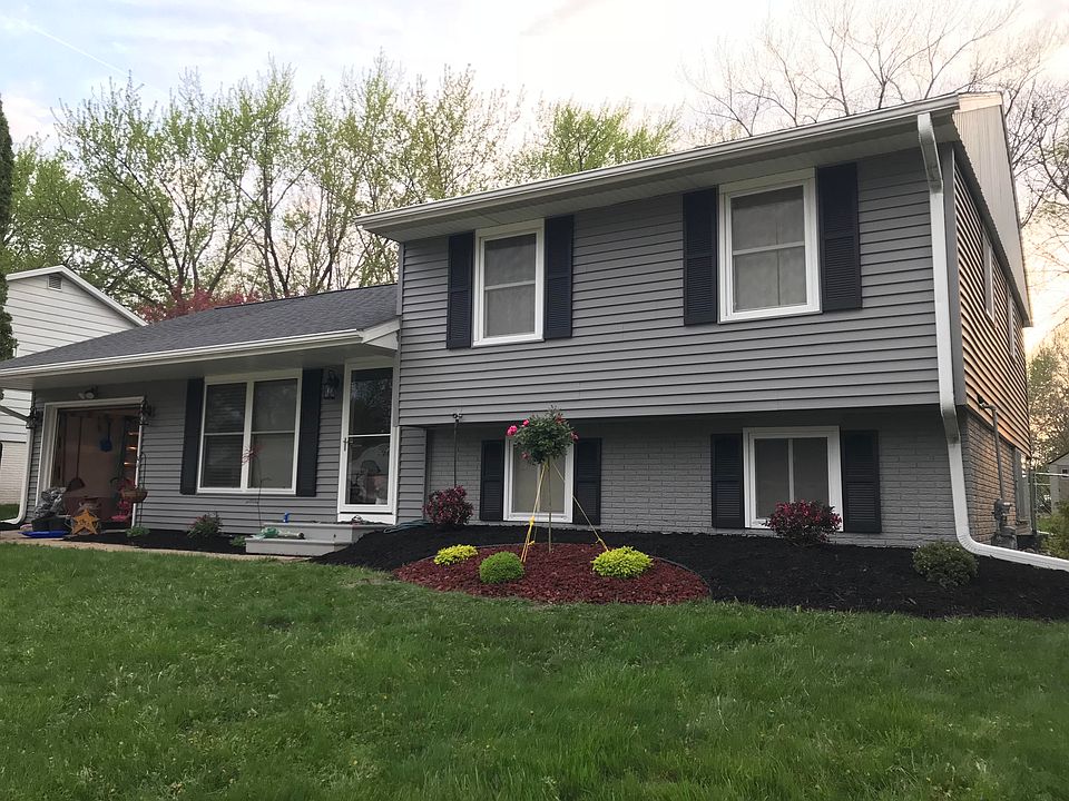 1st image of 3909 Spruce Hills Dr
