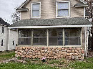 731 Emerald Ave NE, Grand Rapids, MI 49503