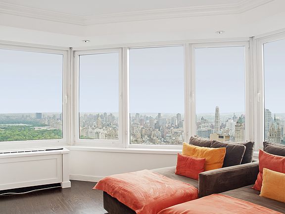 3rd image of 150-156 W 56th St APT 5501