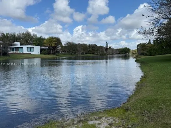 11820 SW 69th Ct, Pinecrest, FL 33156