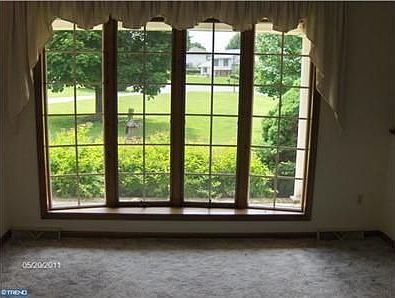 2nd image of 355 Pheasant Dr