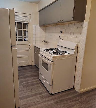 3rd image of 8858 Snowhill Ct