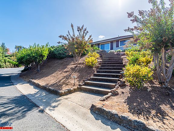 2nd image of 2132 Sierra Ventura Dr
