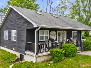 219 W 3rd St, Mountain View, MO 65548