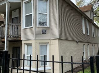 2922 E 78th St, Chicago, IL 60649