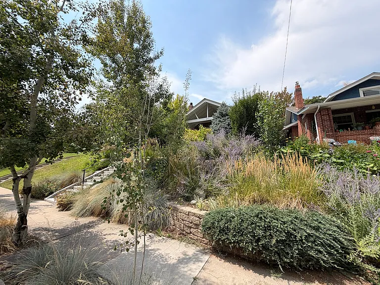 631 Jackson St — Photo 40