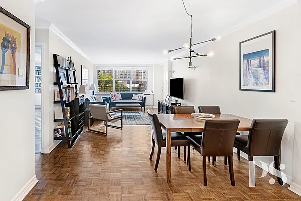 Sold by Compass | media 1