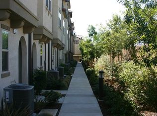 7241 N Maple Rd, Van Nuys, CA 91405