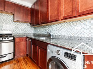 541 W Arlington Pl #306, Chicago, IL 60614