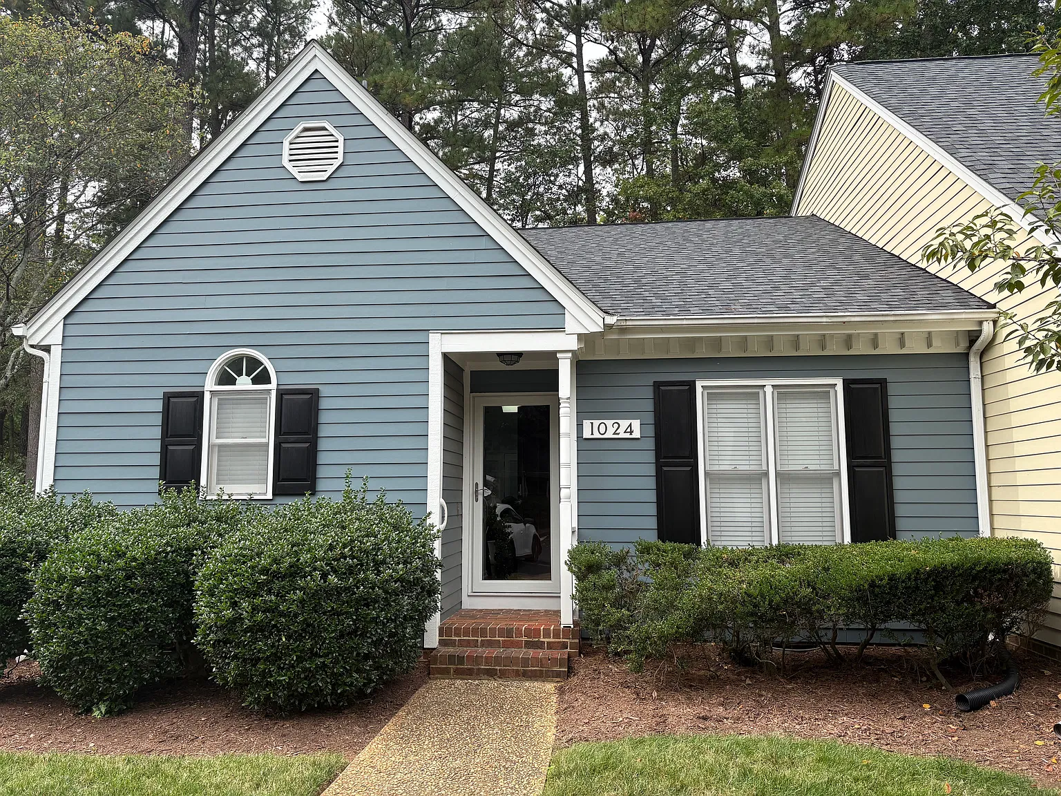 2 bed, 1253 sqft, $1,800 — Photo 2