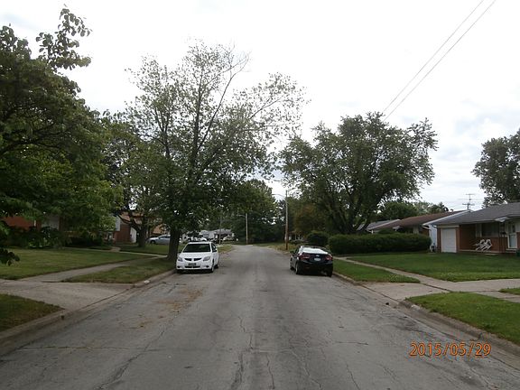 4th image of 4826 Downing Dr