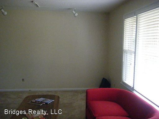 4th image of 4507 Glennwood Dr