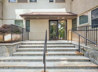 397 Post Rd #212, Darien, CT 06820