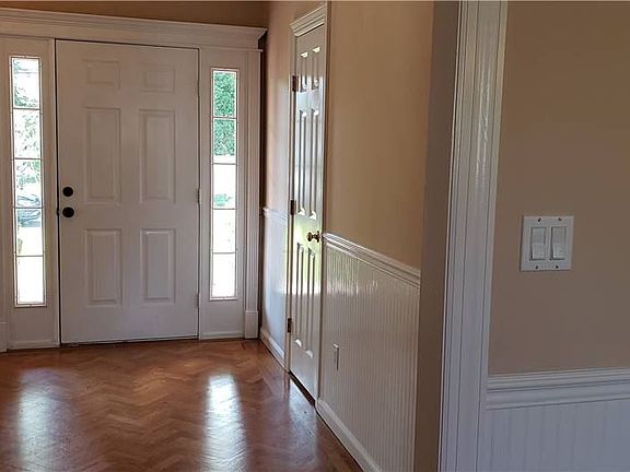 2nd image of 28 Carley Ave