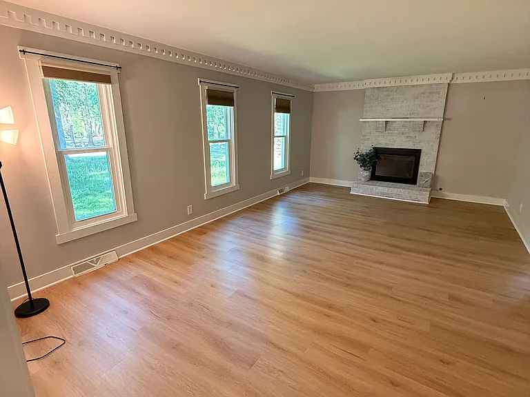 14213 Aldengate Rd — Photo 11